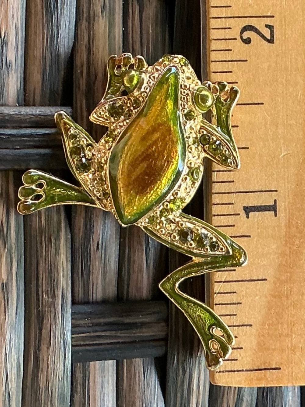 Vintage Leaping Frog Pin Green Enamel Rhinestone Unsigned Liz Claiborne 1980s - Picture 9 of 16